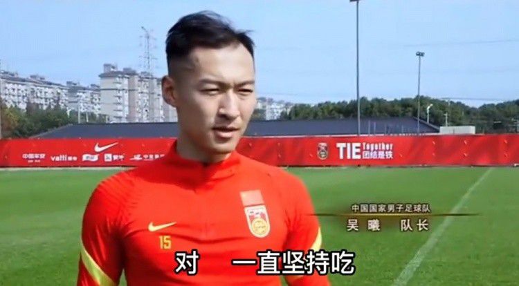 其中贝林厄姆已经涨到了1.8亿，追平了姆巴佩与哈兰德跻身足坛身价第1的行列。